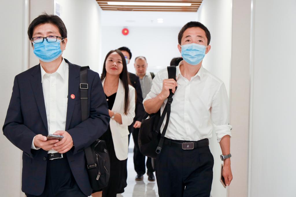 经理李晓林教授一行抵达研究院